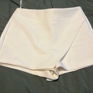 Off white / creamy white Zara skort
